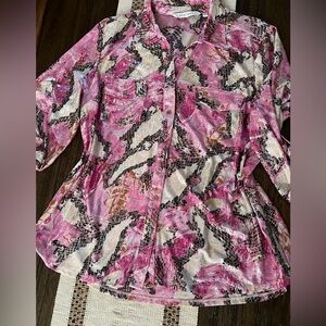 Vibrant Pink and Black Patterned Women's Blouse‎